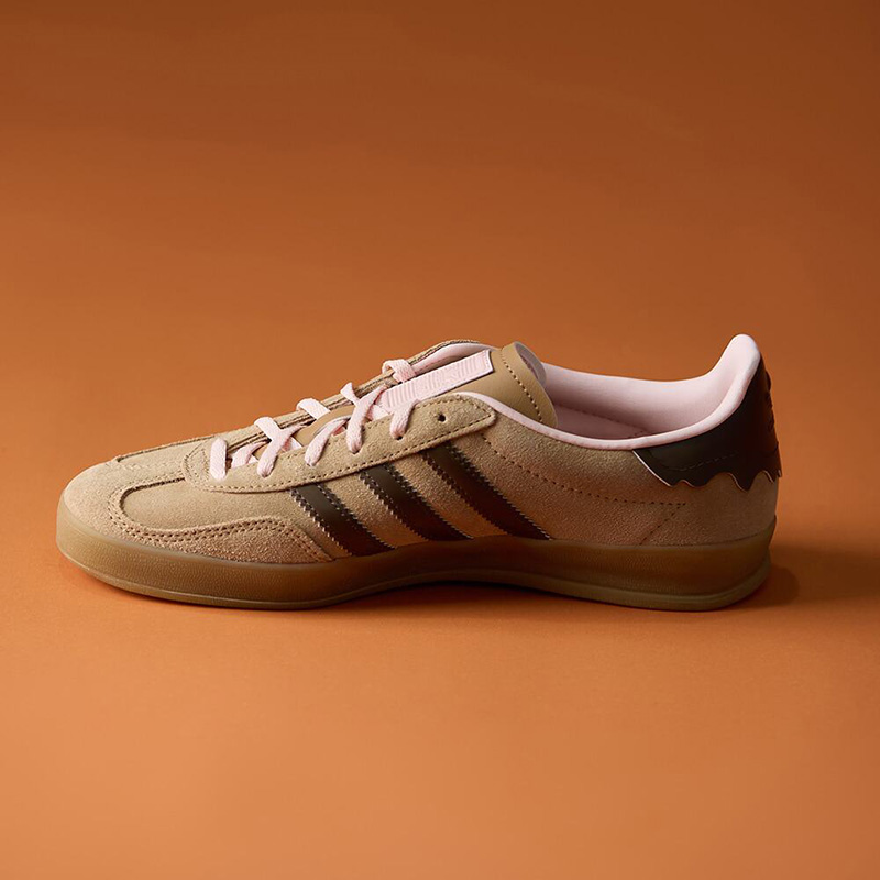 アディダス オリジナルス JR8028 ベージュ ブラウン  - Adidas Shoes Samba のレビューと価格